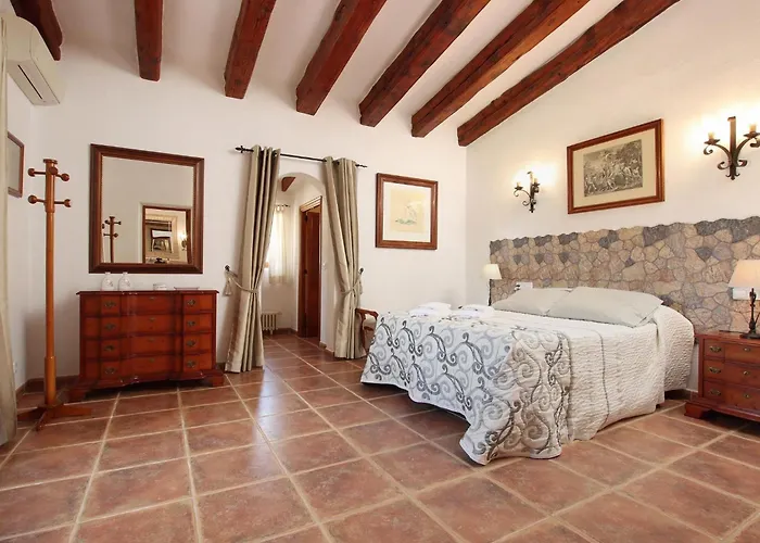 Holiday home Schoene Ganz In Der Naehe Von By Interhome