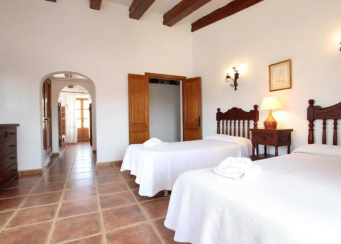 Holiday home Schoene Ganz In Der Naehe Von By Interhome