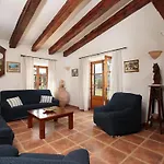 Schoene Ganz In Der Naehe Von By Interhome Vakantiehuis *