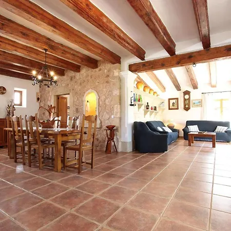 Schoene Ganz In Der Naehe Von By Interhome