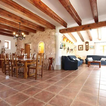 Ferienhaus Schoene Ganz In Der Naehe Von By Interhome *